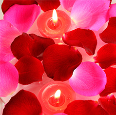 Nuit Romantique avec pétales de roses